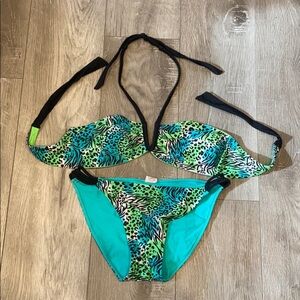 SO Reversible Animal Print Striped Halter …